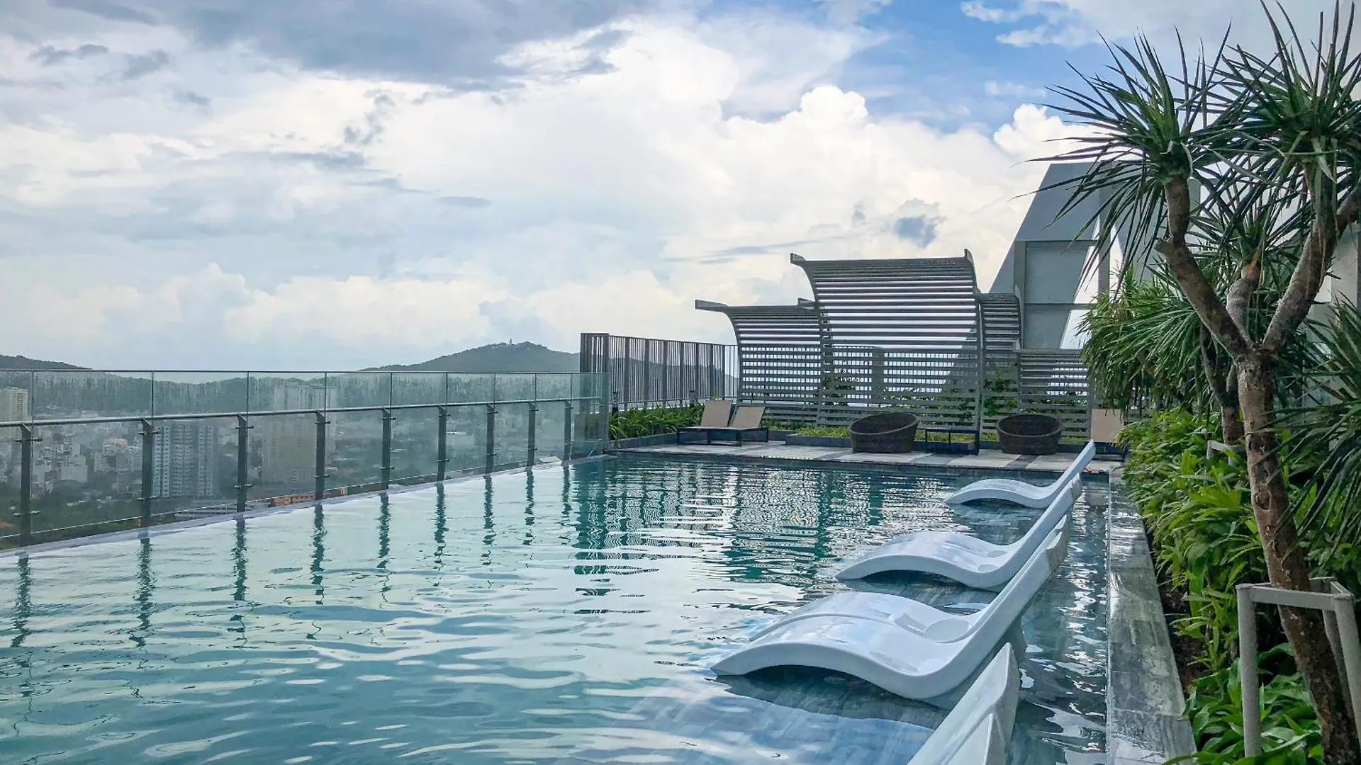 Aparthotel The Song Luxury Apartment By Lisa House Vung Tau